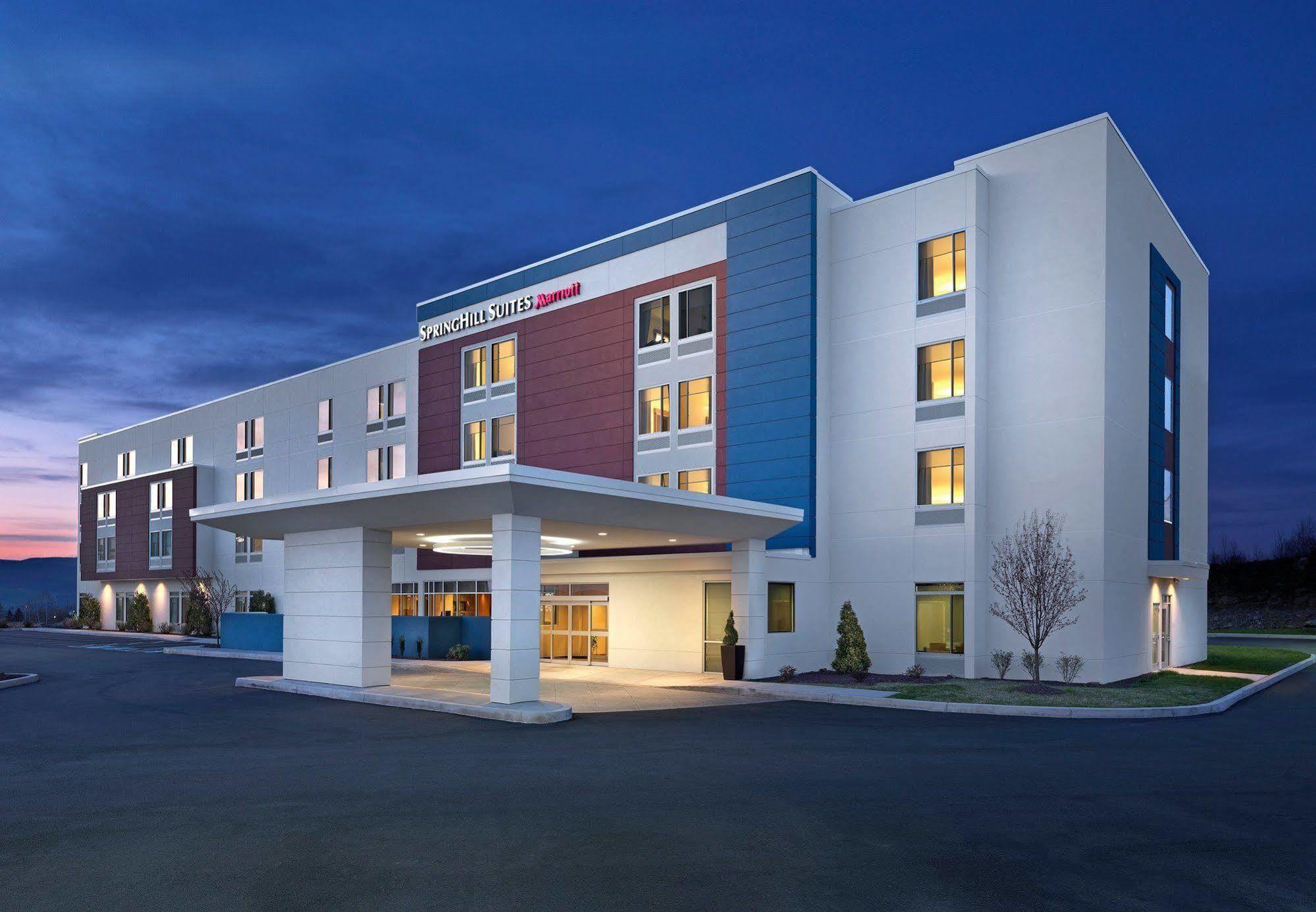 Springhill Suites By Marriott Coralville Exterior photo